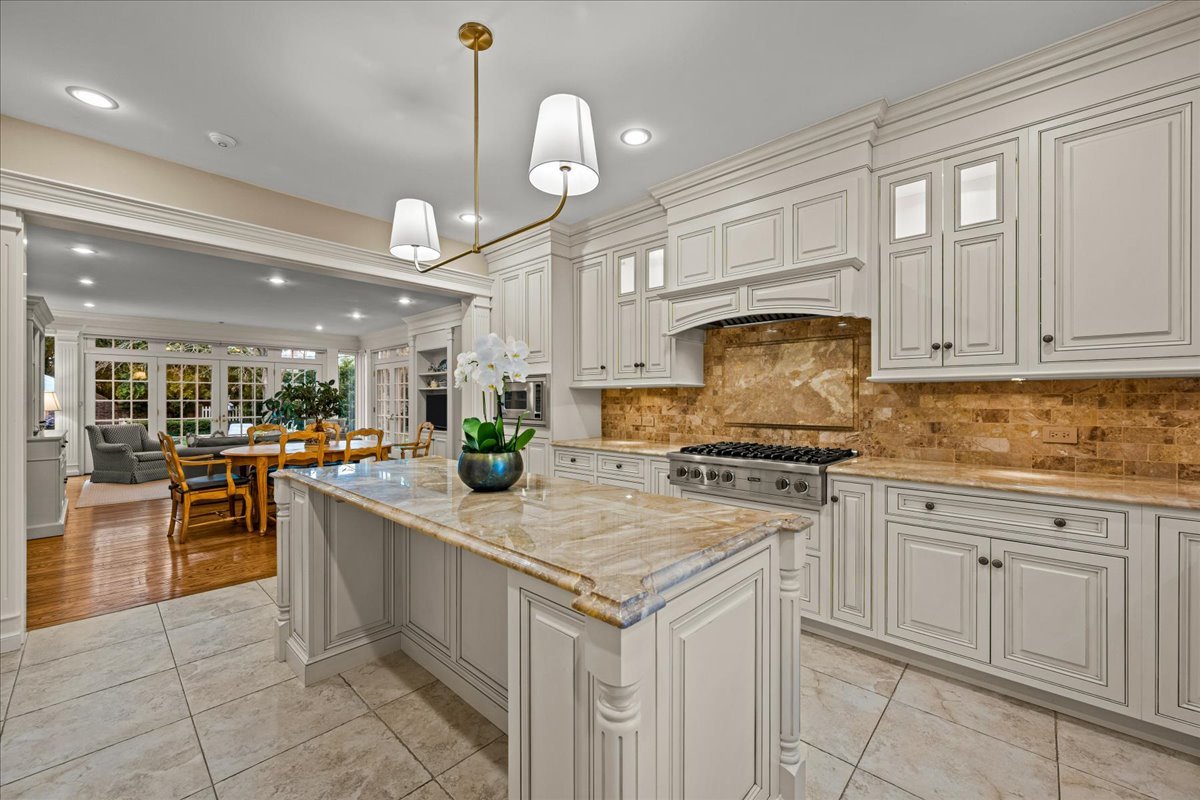 675 East Woodland Road Lake Forest, IL 60045 - Photo 10 of 54