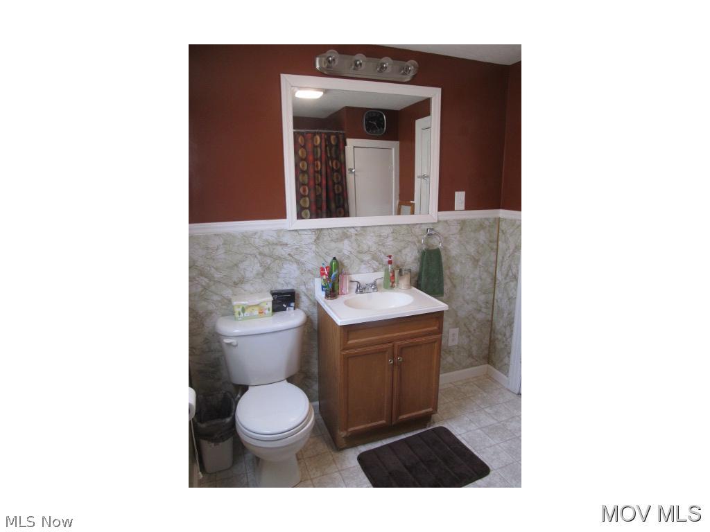 440 Lake Washington Road Washington, WV 26181 - Photo 13 of 18 Bathroom
