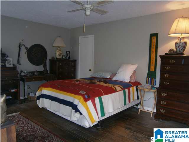 1825 Saulter Road Homewood, AL 35209 - Photo 8 of 19