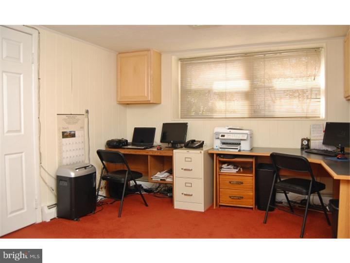1009 Irvin Road Huntingdon Valley, PA 19006 - Photo 22 of 25 Office / Study