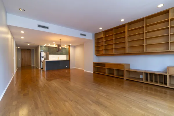 $4,100 | 680 North Lake Shore Drive, Unit 1109, Chicago, IL 60611