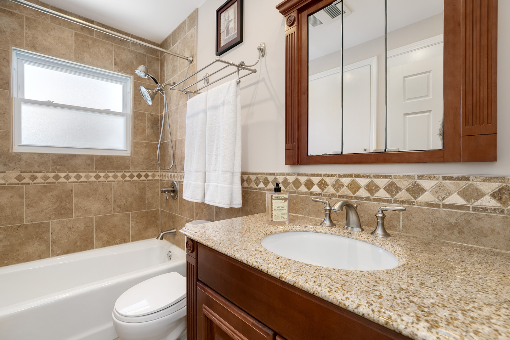 230 Locust Road Wilmette, IL 60091 - Photo 14 of 20