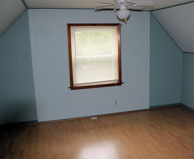2516 North 3rd Street Clinton, IA 52732 - Photo 9 of 17 Gallery Image 9
