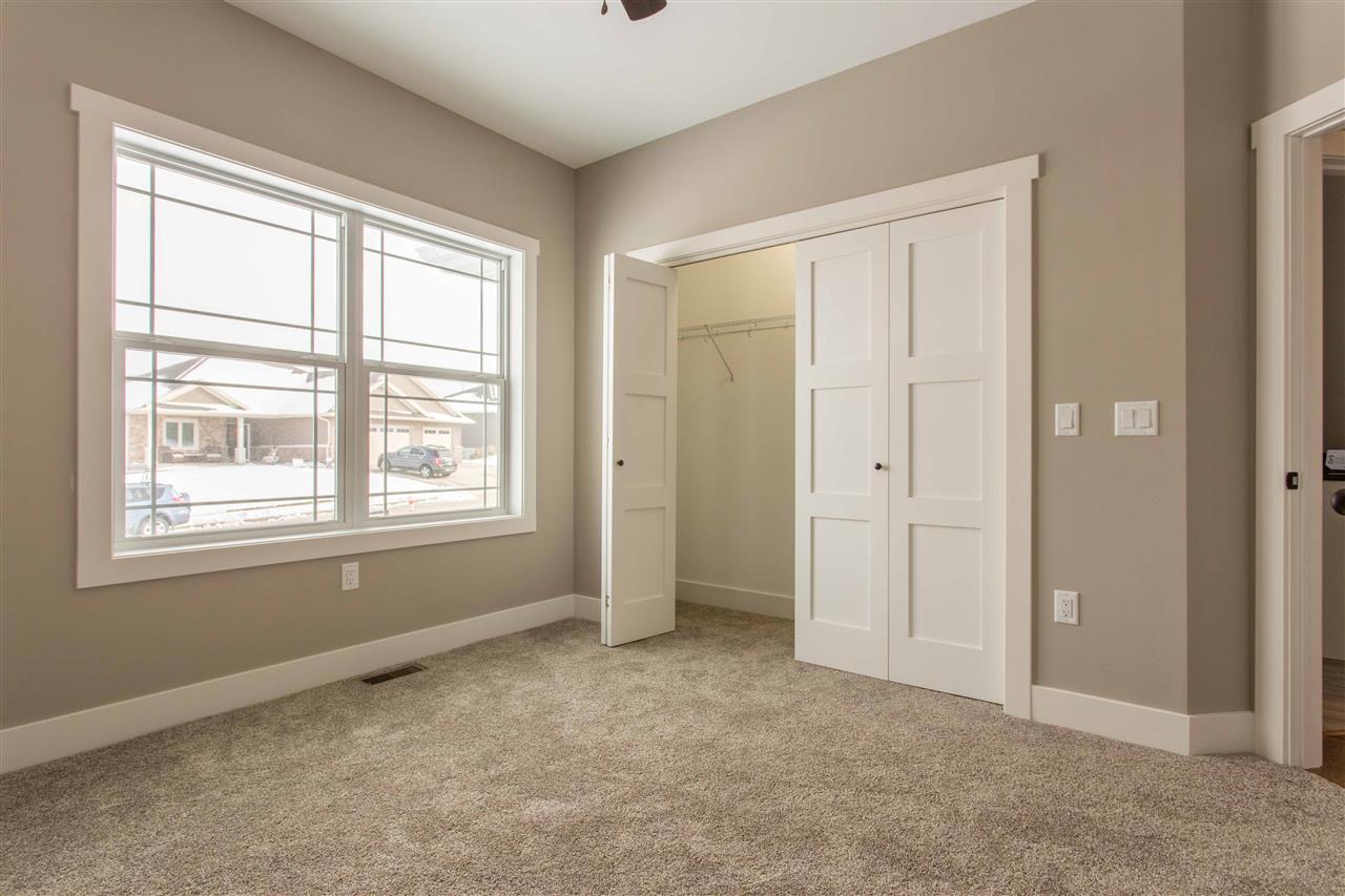 2255 Antler Ridge Drive Dubuque, IA 52002 - Photo 13 of 25 Gallery Image 13