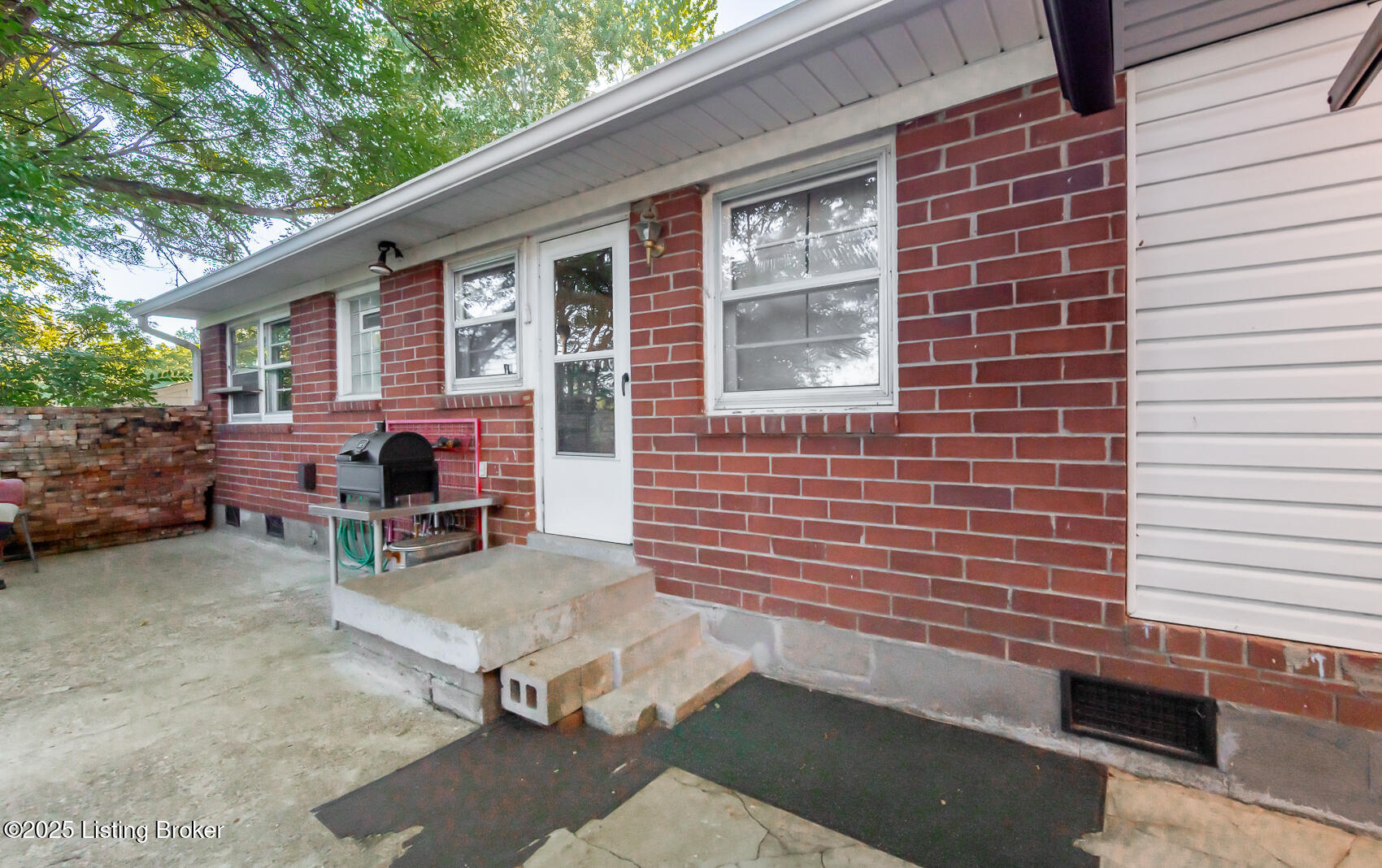 654 Edith Road Louisville, KY 40206 - Photo 36 of 49 EDR-106