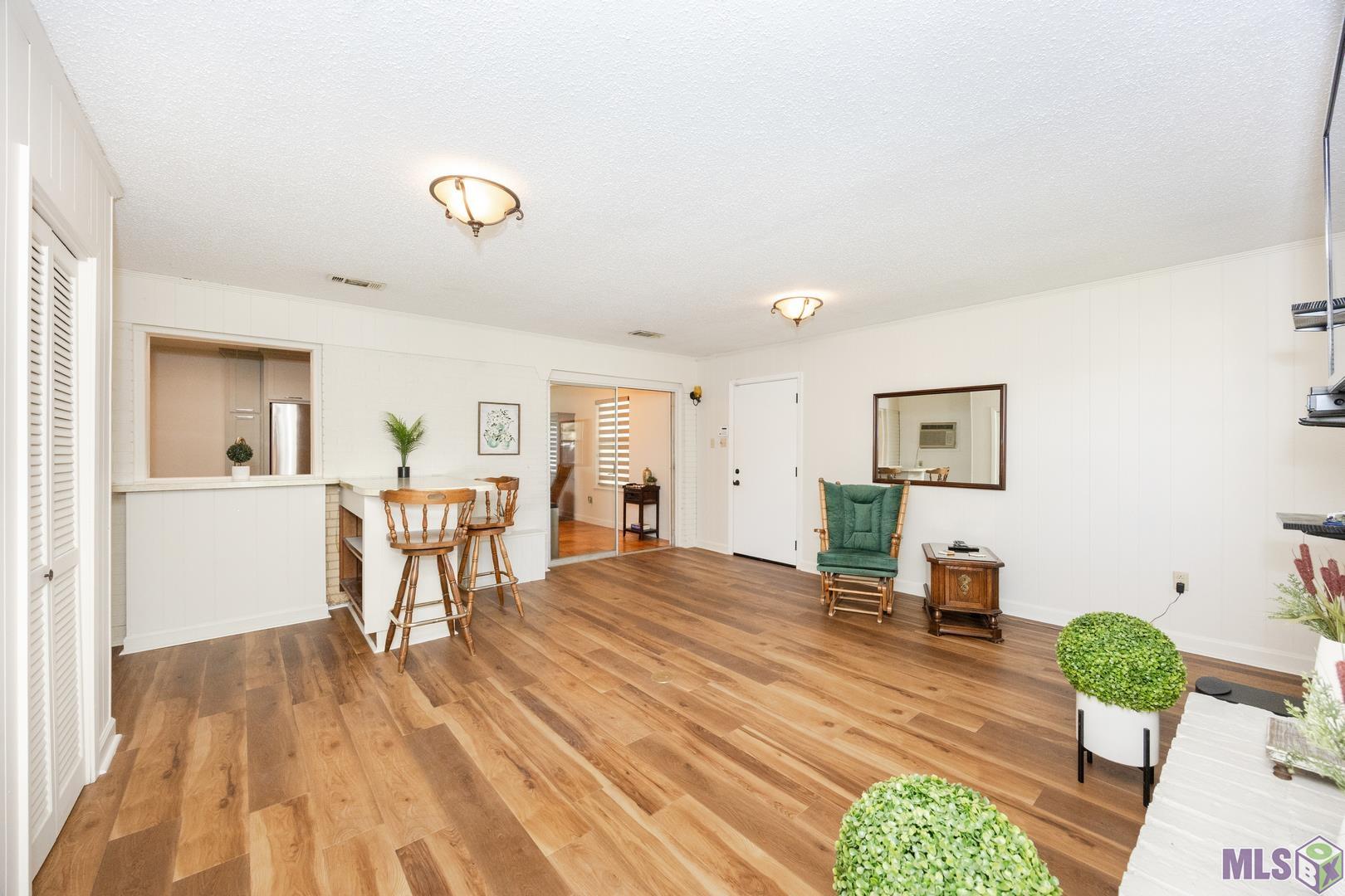 8567 North Essen Heights Court Baton Rouge, LA 70809 - Photo 5 of 34