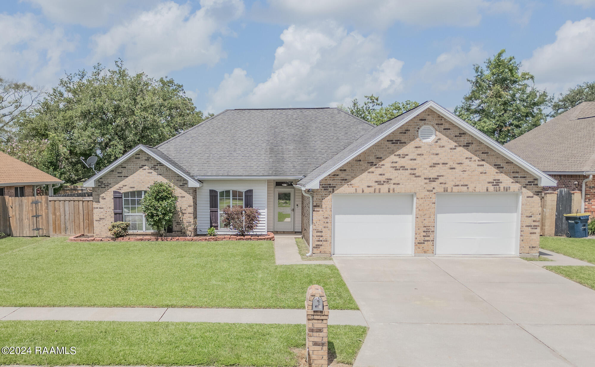305 Rue Colombe Carencro, LA 70520 - Photo 4 of 33 Front Of House_
