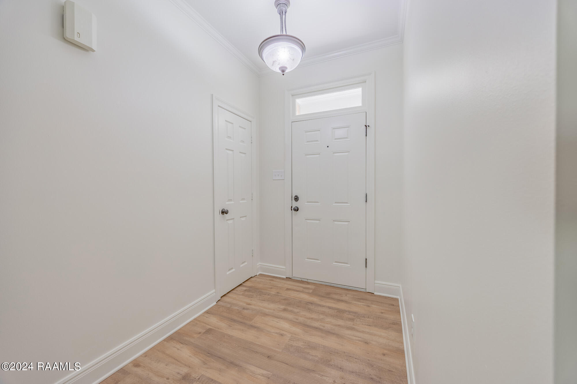 305 Rue Colombe Carencro, LA 70520 - Photo 6 of 33 Front Door Entrance Way_