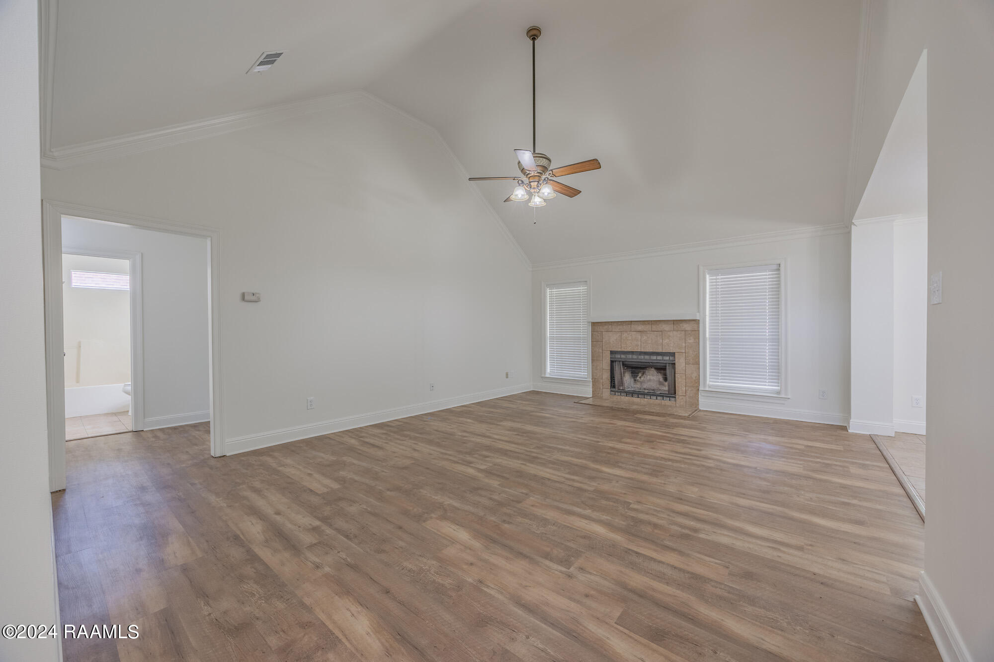305 Rue Colombe Carencro, LA 70520 - Photo 7 of 33 Living Room_