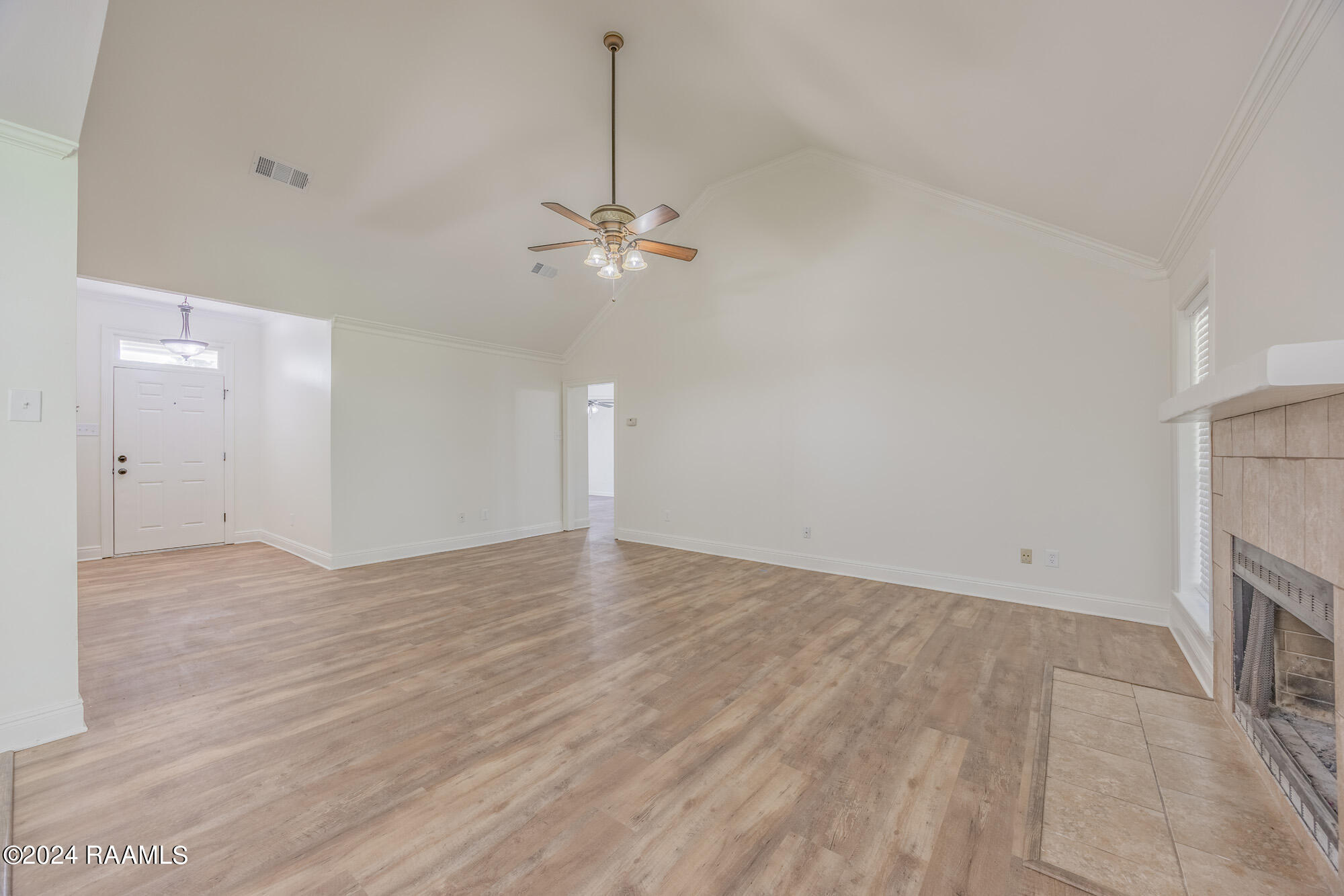 305 Rue Colombe Carencro, LA 70520 - Photo 8 of 33 Living Room 2