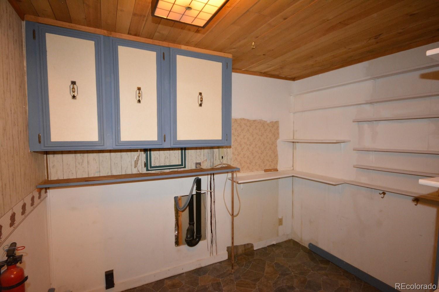 8921 South Hillview Road Morrison, CO 80465 - Photo 15 of 24 Gallery Image 15