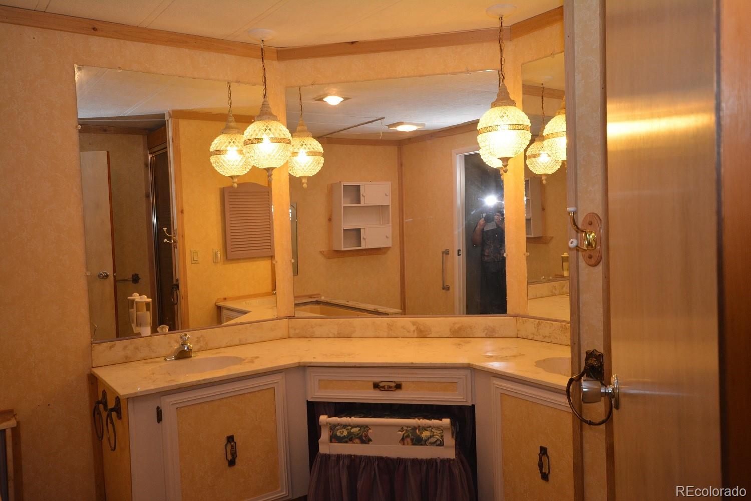 8921 South Hillview Road Morrison, CO 80465 - Photo 8 of 24 Gallery Image 8
