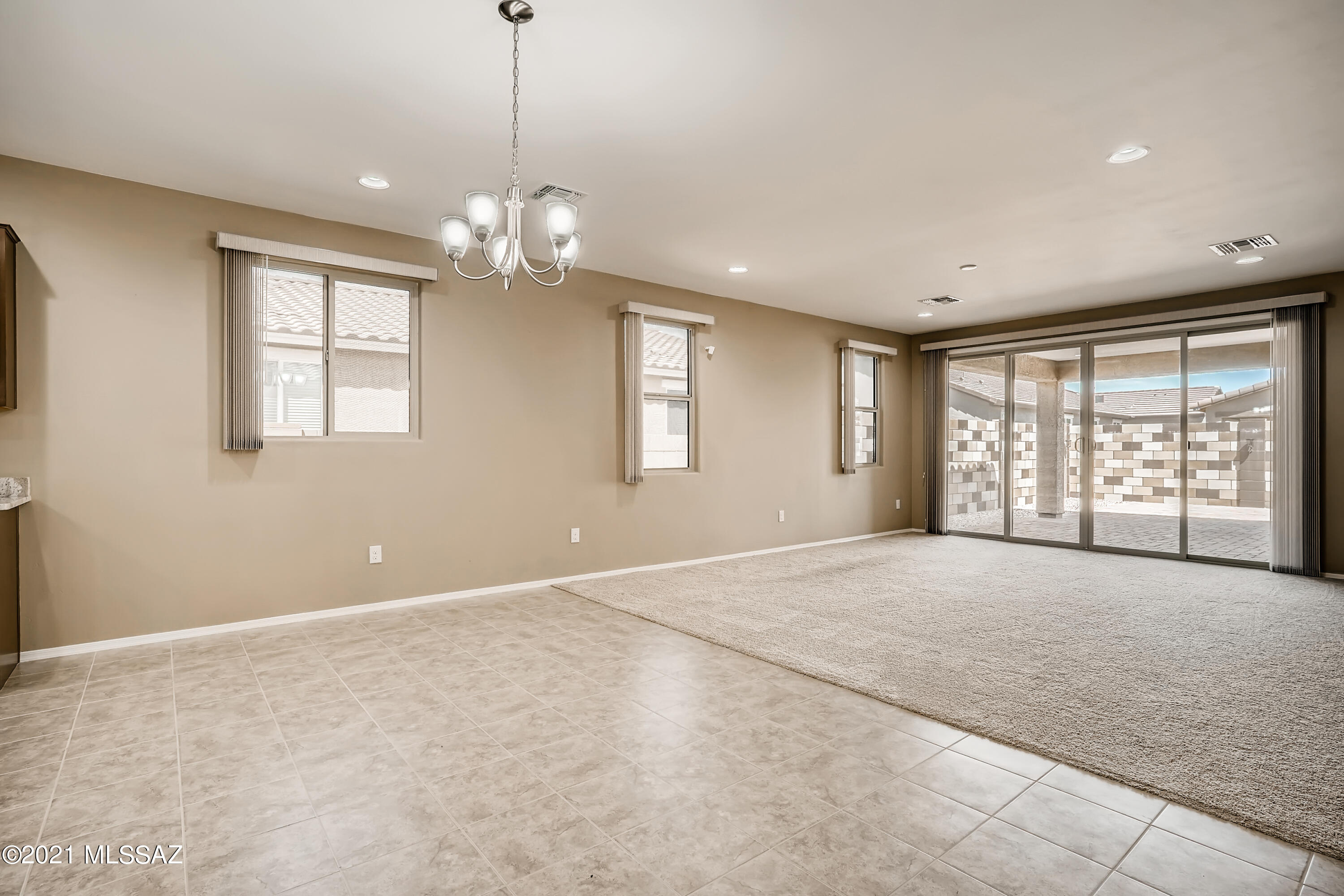 11405 East Rincon Range Drive Tucson, AZ 85747 - Photo 7 of 33