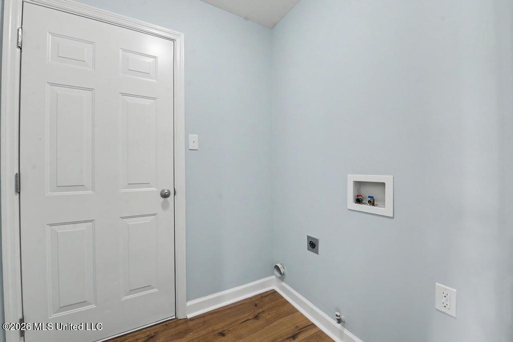 8218 Groveland Road Ocean Springs, MS 39564 - Photo 23 of 26 024