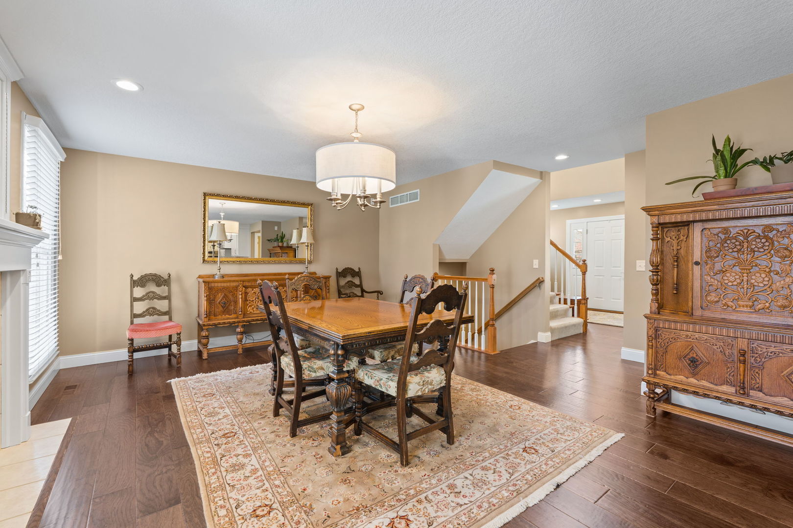 1955 Plum Tree Road Bettendorf, IA 52722 - Photo 9 of 45