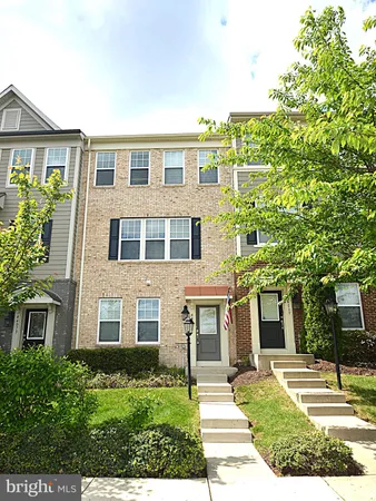 $2,950 | 44071 Eastgate View Drive, Chantilly, VA 20152