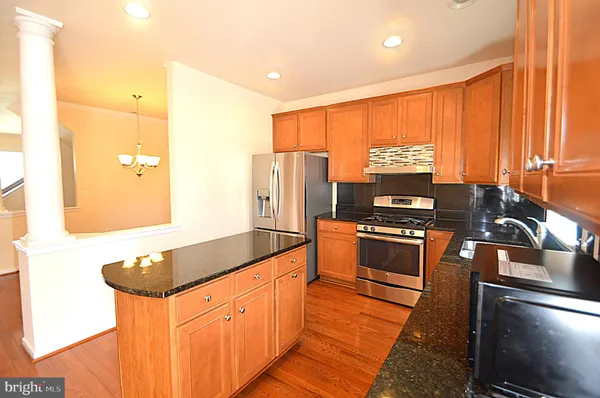 $2,950 | 44071 Eastgate View Drive, Chantilly, VA 20152