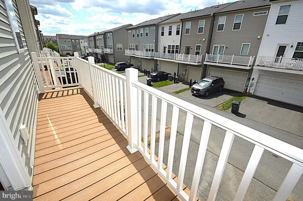 $2,950 | 44071 Eastgate View Drive, Chantilly, VA 20152