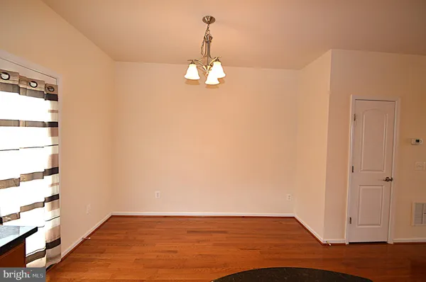 $2,950 | 44071 Eastgate View Drive, Chantilly, VA 20152