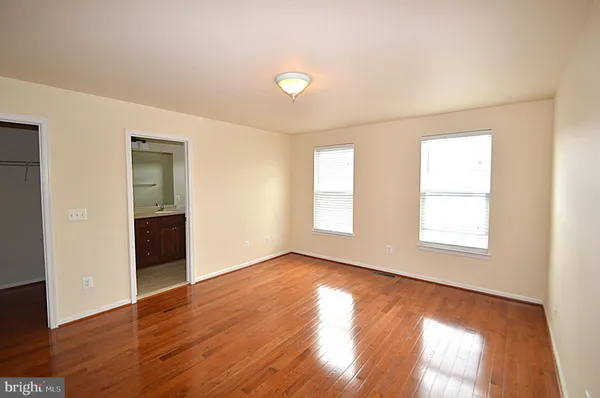$2,950 | 44071 Eastgate View Drive, Chantilly, VA 20152