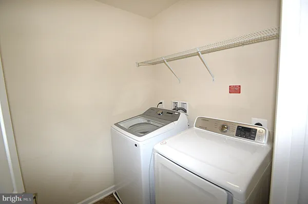 $2,950 | 44071 Eastgate View Drive, Chantilly, VA 20152