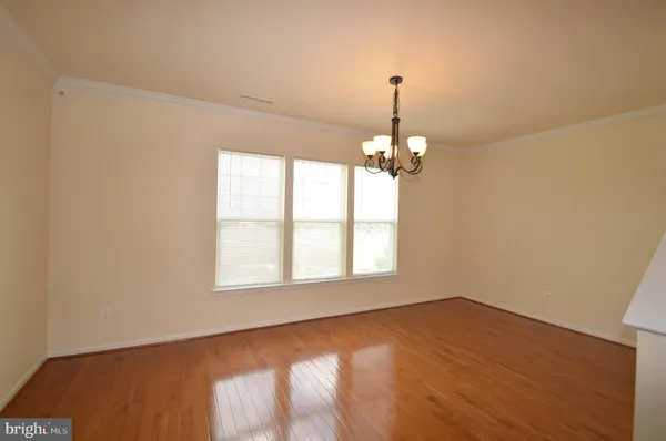 $2,950 | 44071 Eastgate View Drive, Chantilly, VA 20152