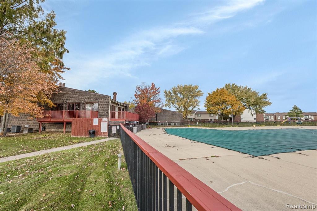 629 Tennyson Rochester Hills, MI 48307 - Photo 29 of 30
