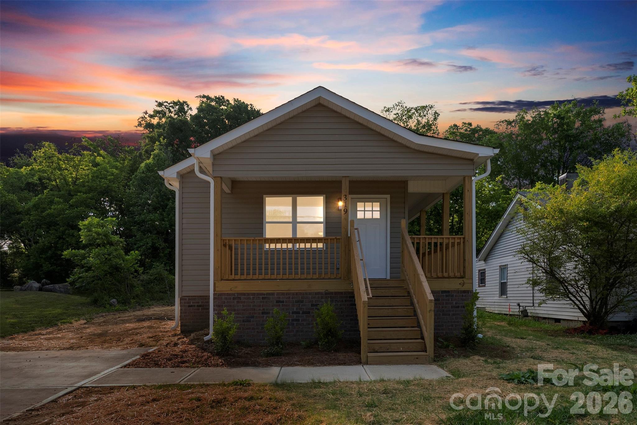319 South Workman Street Rock Hill, SC 29730 - Photo 3 of 32
