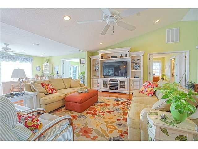 1230 Southwest Dyer Point Road Palm City, FL 34990 - Photo 10 of 25 Gallery Image 10