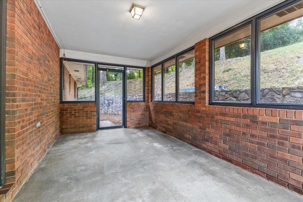 2315 Ridge Road Roanoke, VA 24014 - Photo 30 of 74 24-2315 Ridge Rd-31