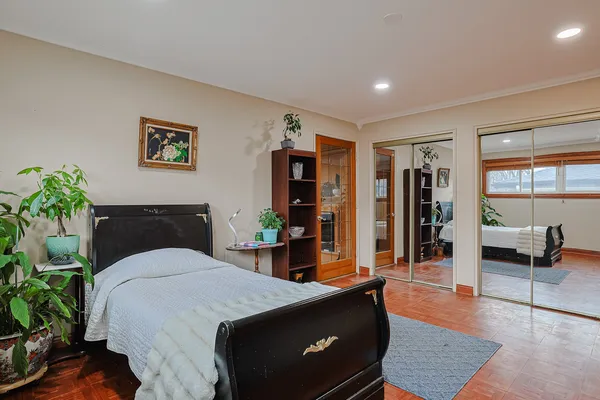 $479,900 | 9714 Kedvale Avenue, Skokie, IL 60076