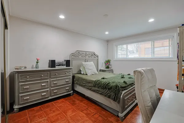 $479,900 | 9714 Kedvale Avenue, Skokie, IL 60076