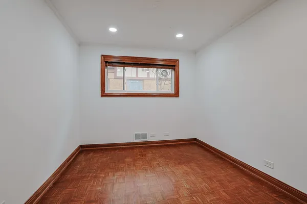 $479,900 | 9714 Kedvale Avenue, Skokie, IL 60076