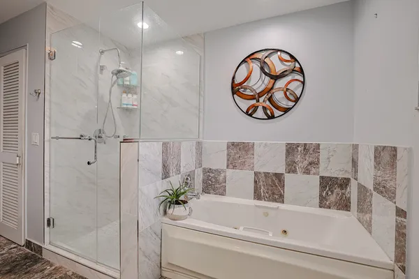 $479,900 | 9714 Kedvale Avenue, Skokie, IL 60076
