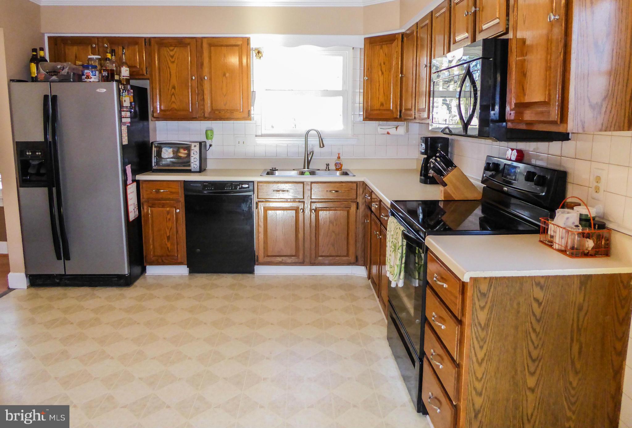 10315 Abbott Road Manassas, VA 20110 - Photo 8 of 26 Kitchen