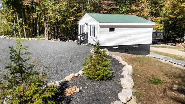$395,900 | 400 Highway 11, New Durham, NH 03855