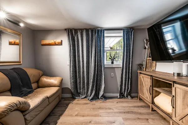 $395,900 | 400 Highway 11, New Durham, NH 03855