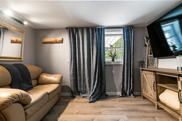 $395,900 | 400 Highway 11, New Durham, NH 03855