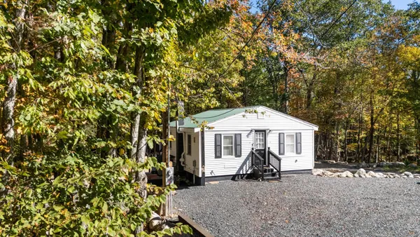 $395,900 | 400 Highway 11, New Durham, NH 03855