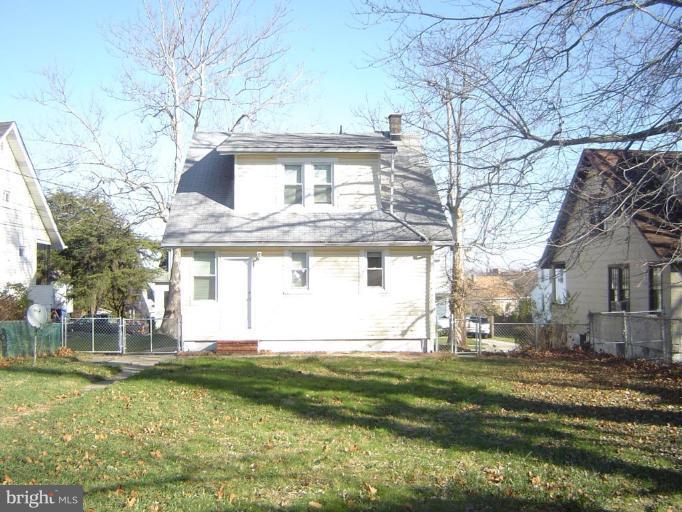 4015 Ridgecroft Road Baltimore, MD 21206 - Photo 3 of 8 Exterior (Rear)