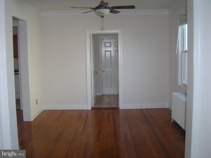 4015 Ridgecroft Road Baltimore, MD 21206 - Photo 4 of 8 Dining Room