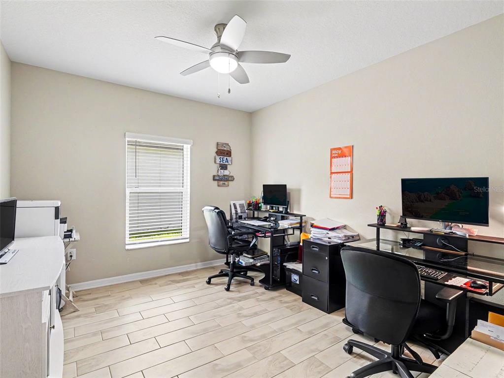 5536 Patano Loop Palmetto, FL 34221 - Photo 15 of 29