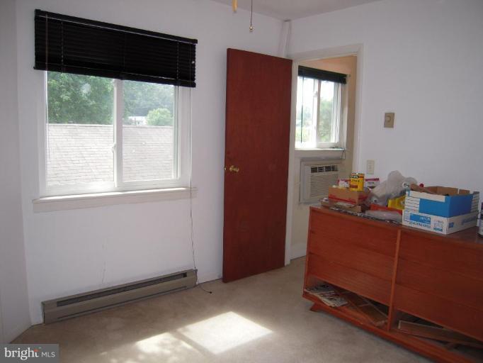 313 Londontown Road Edgewater, MD 21037 - Photo 5 of 25 a room with storage and utility