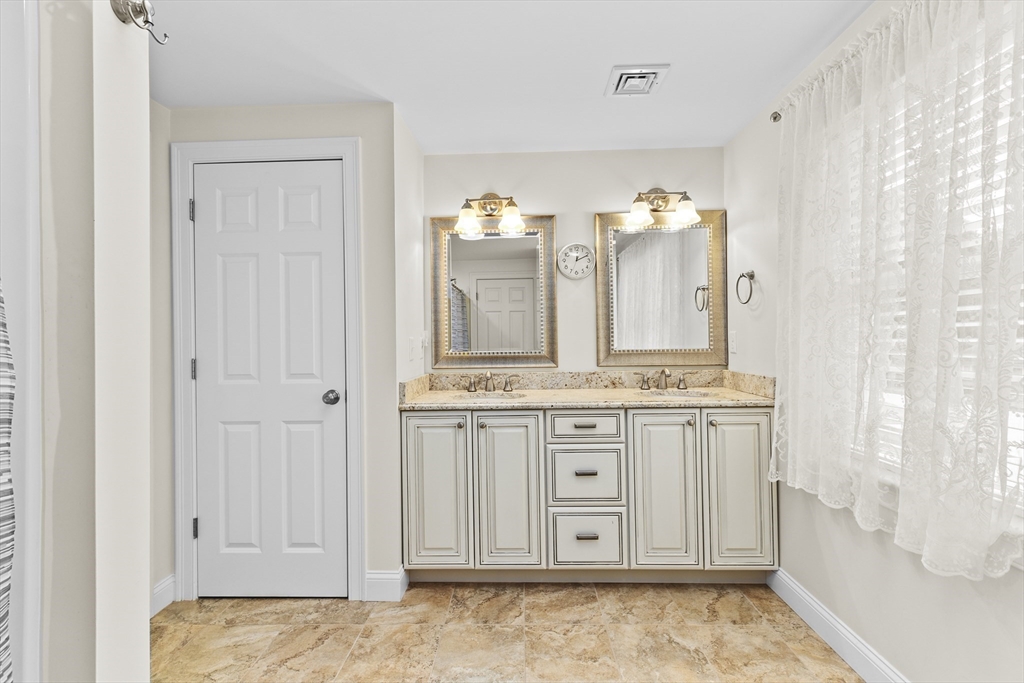 156 Settlers Lane Barnstable, MA 02601 - Photo 27 of 42