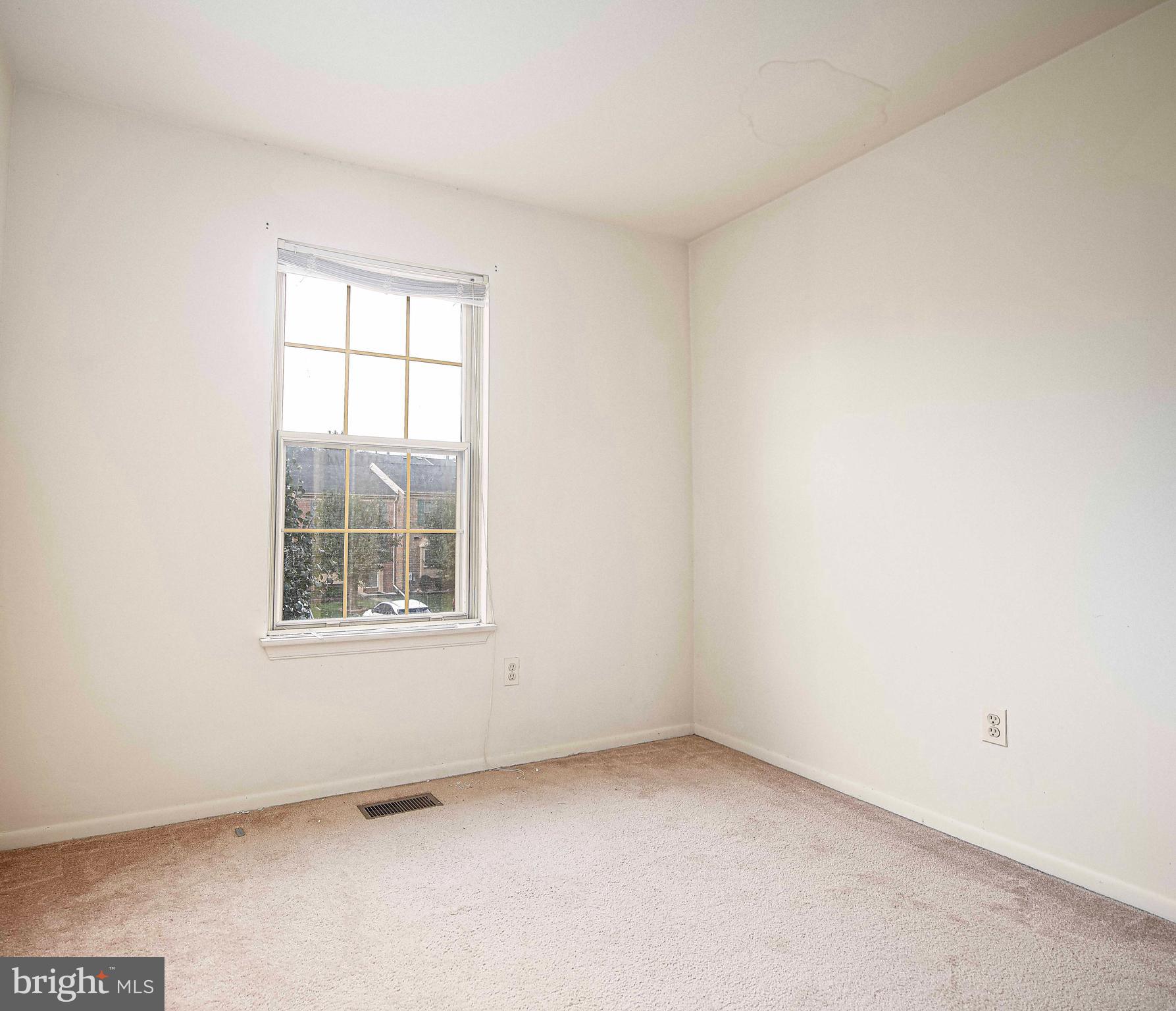 16 Campton Court Nottingham, MD 21236 - Photo 6 of 27