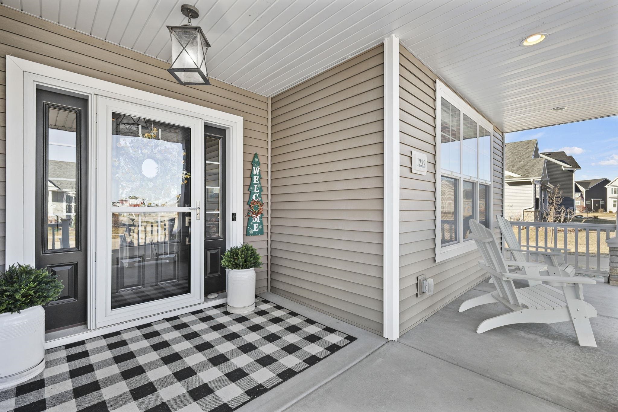 1232 Twisted Branch Way Sun Prairie, WI 53590 - Photo 4 of 62