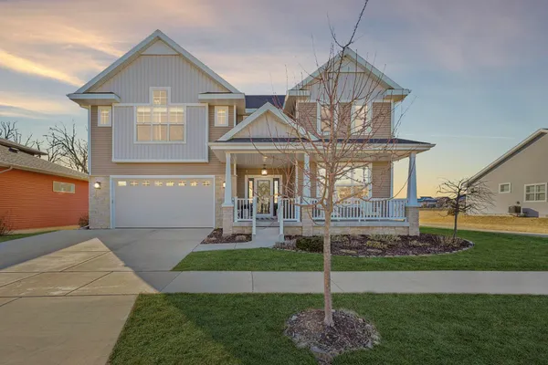 $785,000 | 1232 Twisted Branch Way, Sun Prairie, WI 53590