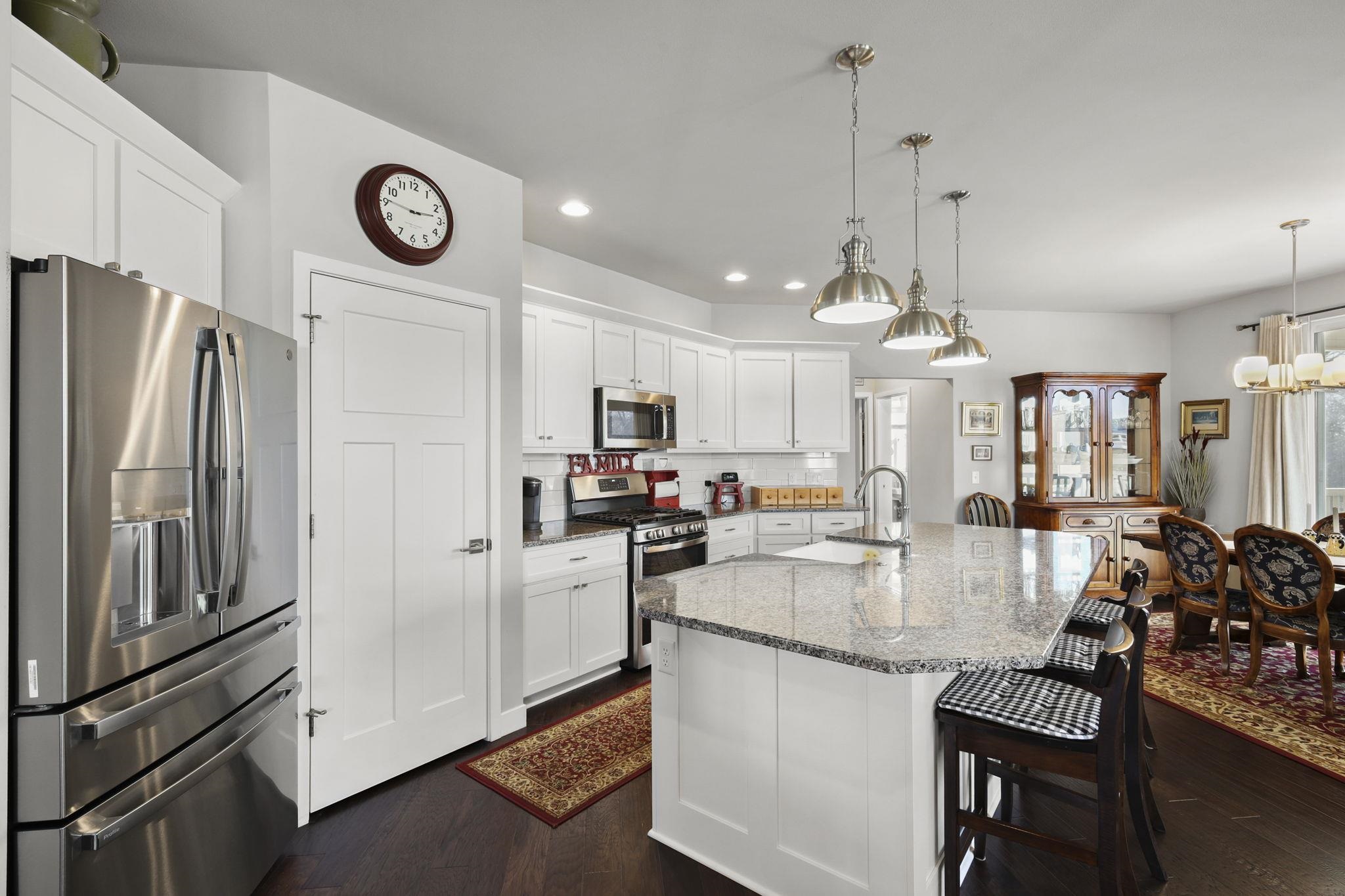 1232 Twisted Branch Way Sun Prairie, WI 53590 - Photo 9 of 62