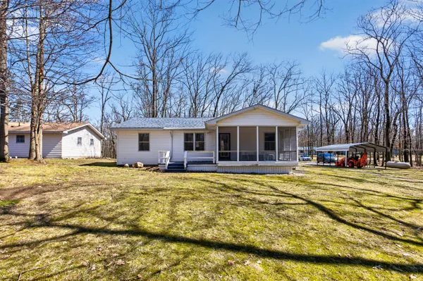 $190,000 | 4161 Mockingbird Circle, Farwell, MI 48622