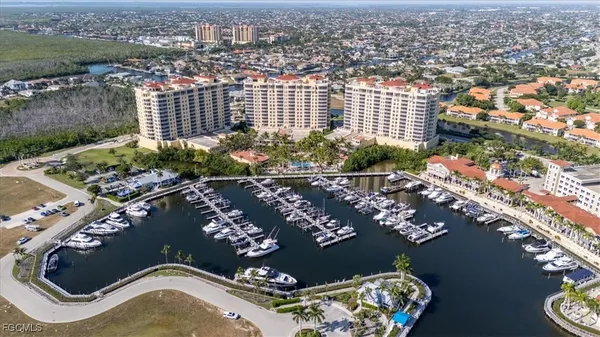 $1,099,000 | 6061 Silver King Boulevard, Unit 306, Cape Coral, FL 33914